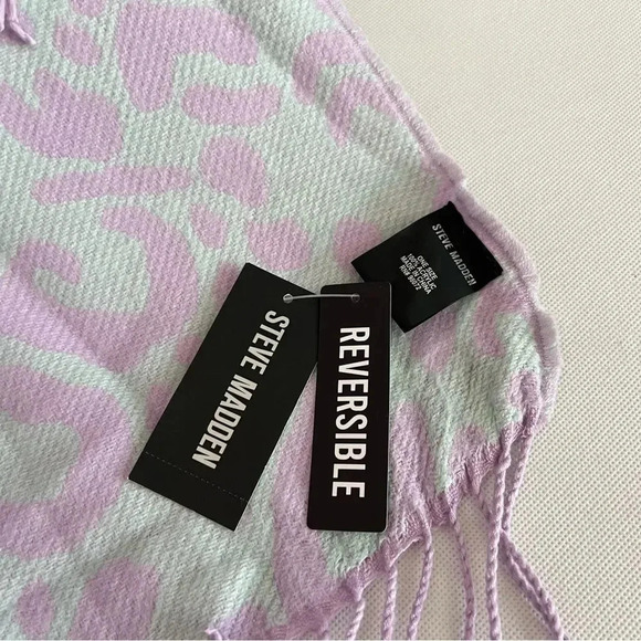 Steve Madden Reversible Leopard Print Scarf Lavender Mint With Fringe - Picture 8 of 11